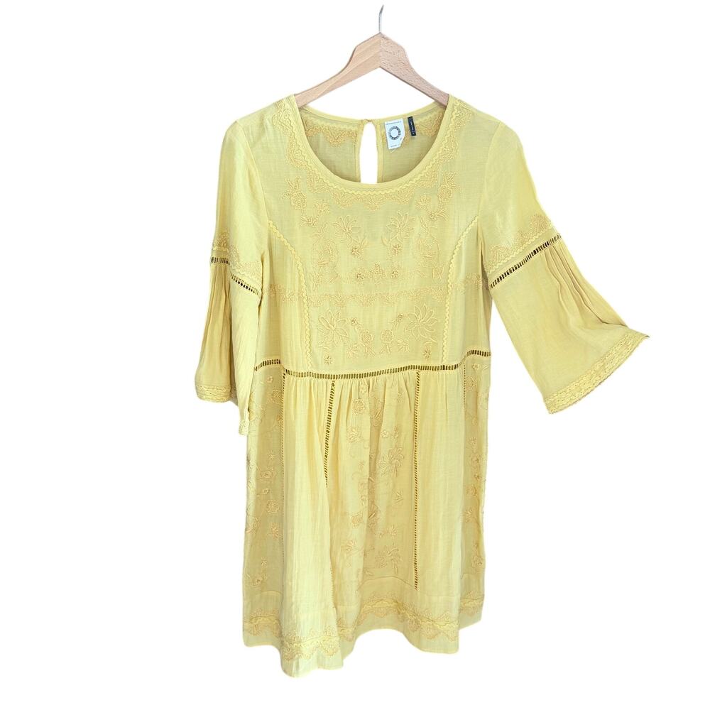 Akemi + Kin anthropologie yellow embroidered dress bell sleeves size small boho